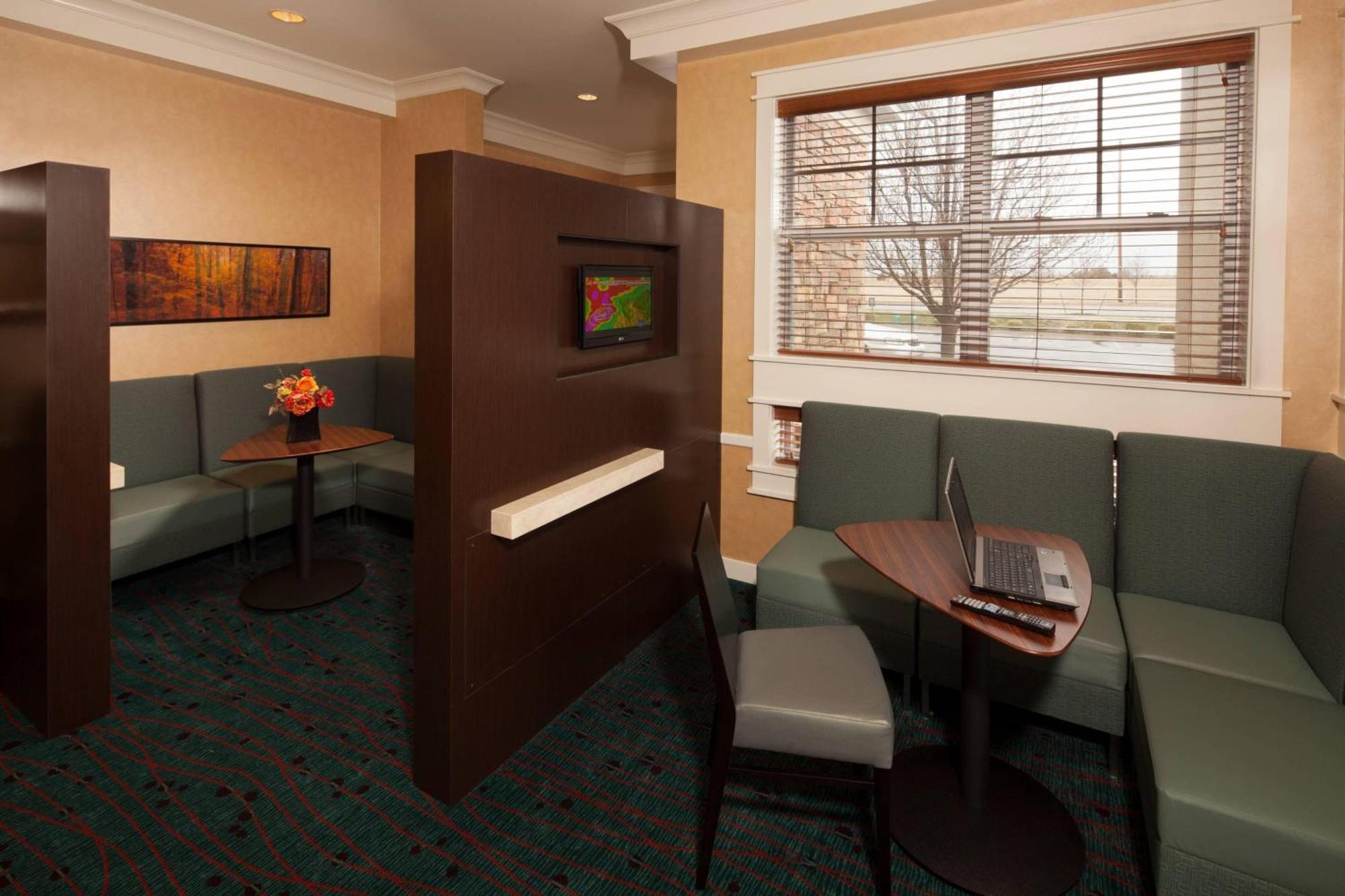 Residence Inn By Marriott Wichita East At Plazzio Ngoại thất bức ảnh