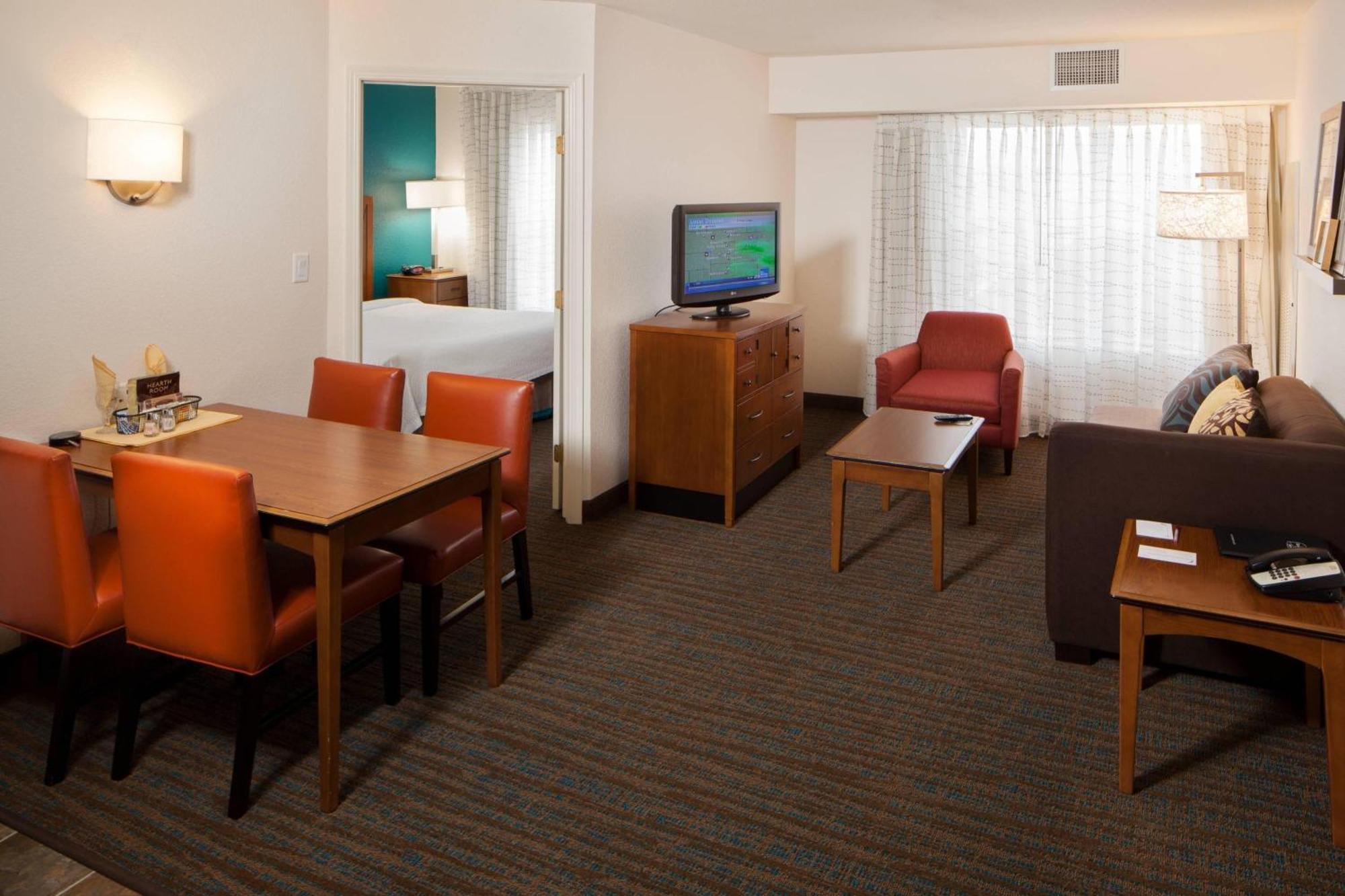 Residence Inn By Marriott Wichita East At Plazzio Ngoại thất bức ảnh