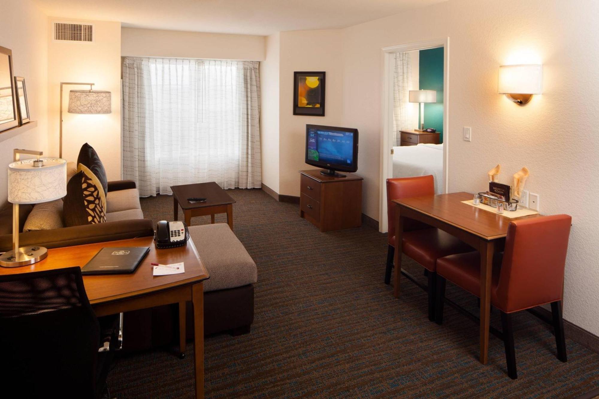 Residence Inn By Marriott Wichita East At Plazzio Ngoại thất bức ảnh