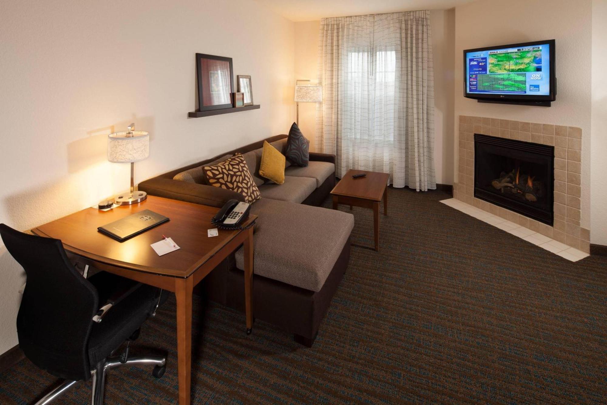 Residence Inn By Marriott Wichita East At Plazzio Ngoại thất bức ảnh