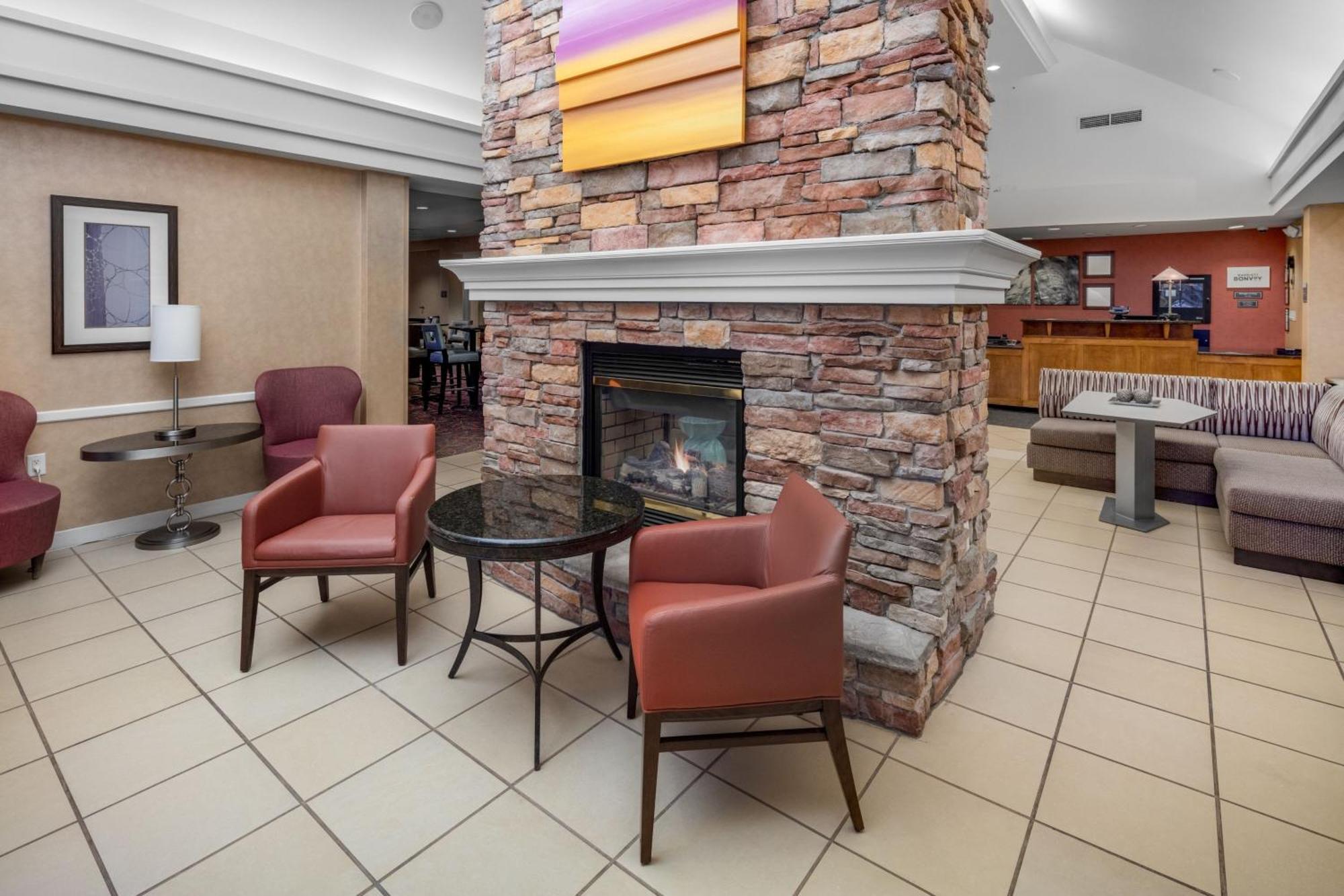 Residence Inn By Marriott Wichita East At Plazzio Ngoại thất bức ảnh
